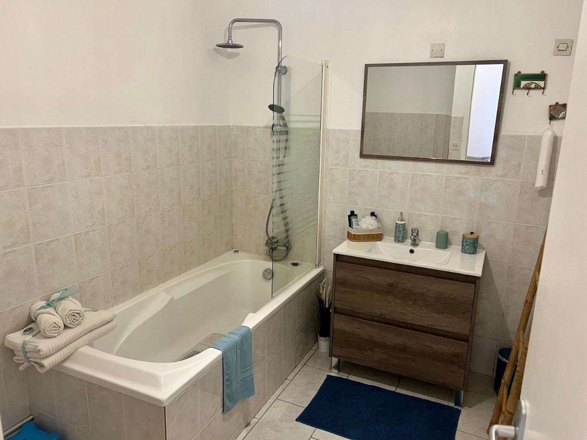 Appartement Au Calme - Proche Centre Ville Châlons-en-Champagne Екстериор снимка